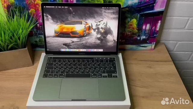 Macbook pro 13 2020 i7 32gb Custom