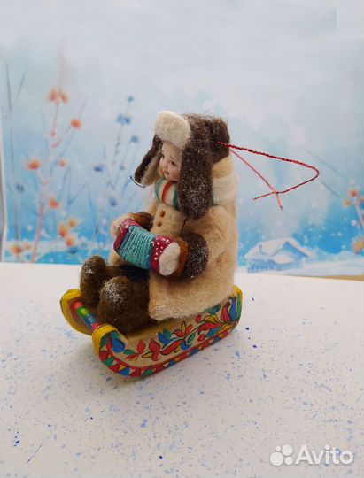 Елочная игрушка из шерсти