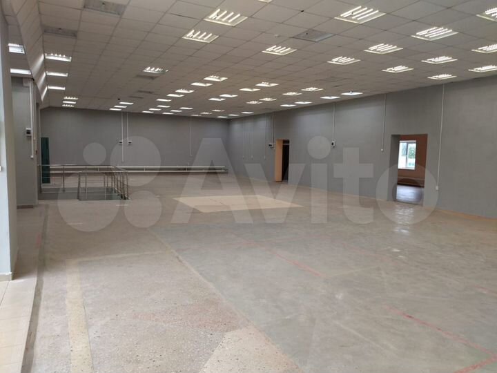 Торговая площадь, 900 м²