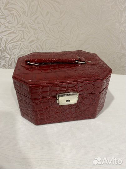 Шкатулка для украшений