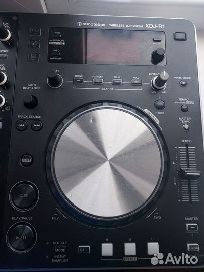 DJ контроллер pioneer xdj - r1