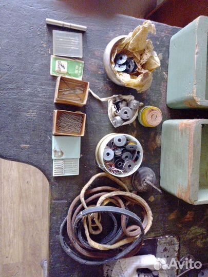 Швейная машинка 22 го класса со столом СССР