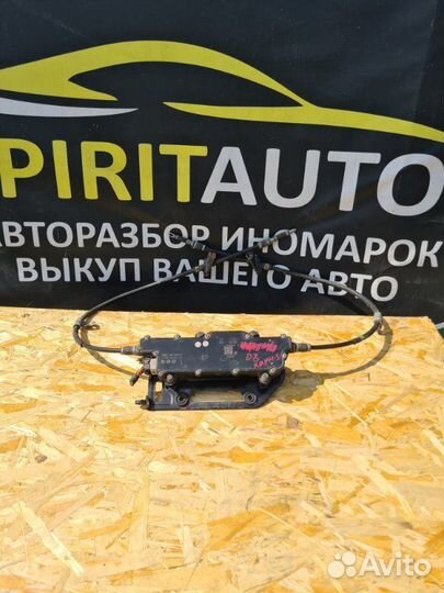 Блок управления стояночным тормозом Kia Carnival 3