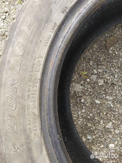 Dunlop SP Winter Ice 02 205/60 R16 96