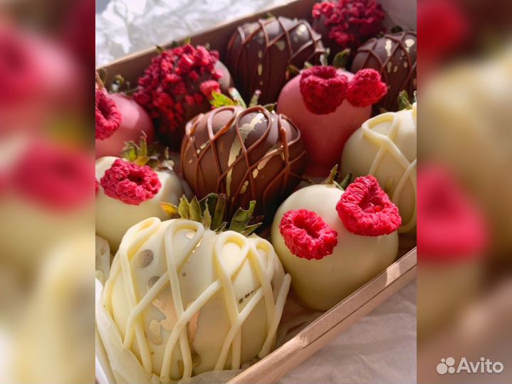Шоколадные букеты, клубника в шоколаде, сладости