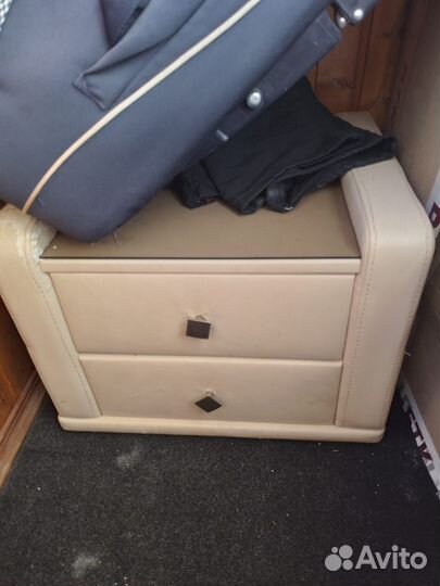 Спальный гарнитур