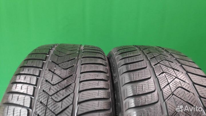 Pirelli Winter Sottozero 3 255/40 R20 101W