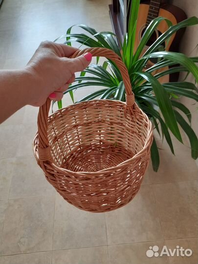 Корзины плетеные из ивы