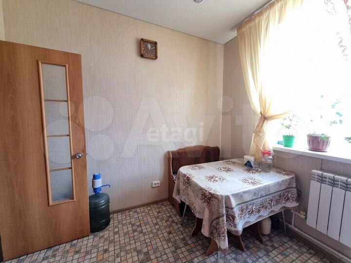 3-к. квартира, 61 м², 2/3 эт.