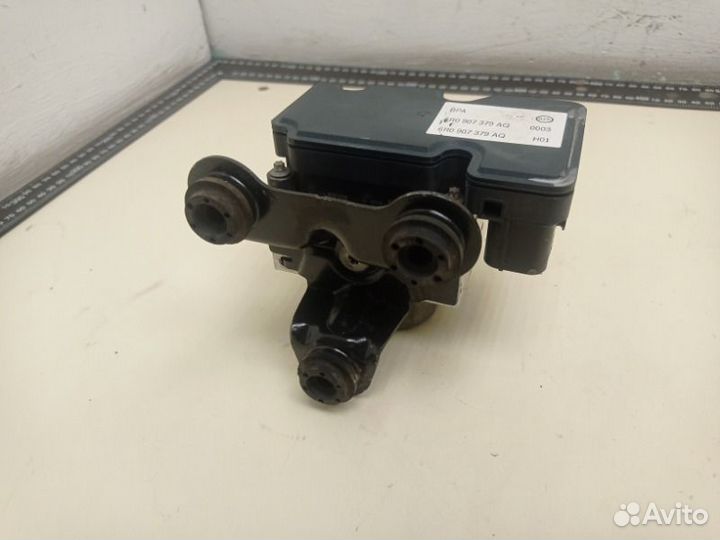 Блок ABS (насос) Volkswagen Polo cfna (1600CC