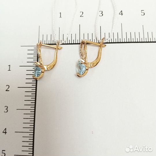 Золотые серьги с фианитом