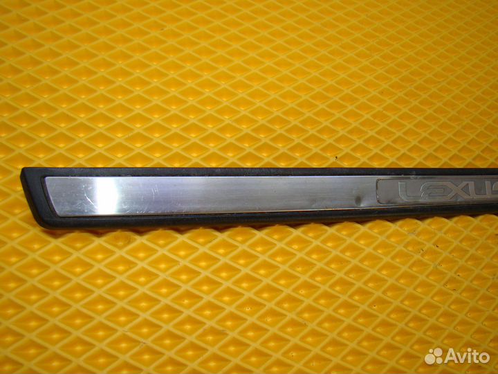 Накладка порога передняя левая Lexus RX 300
