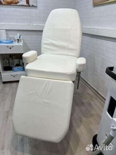 Кушетка косметологическая