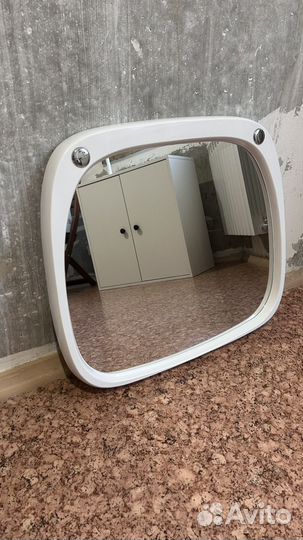 Зеркало настенное