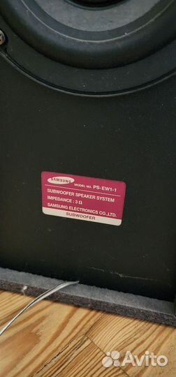 Сабвуфер и колонки Samsung