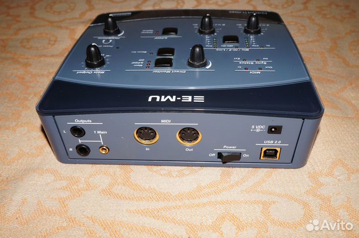 E-MU 0404 USB 2.0 24 бит 192 кГц Цап (DAC) AK4396