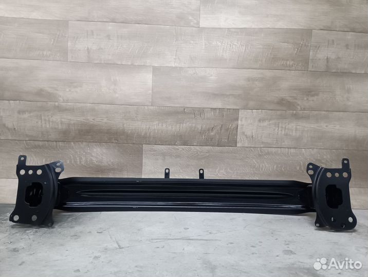 Усилитель бампера переднего Volkswagen Passat 6