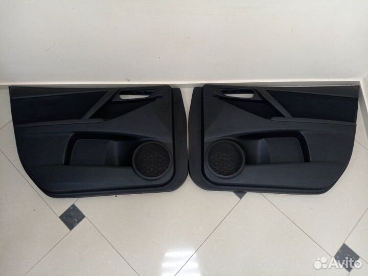 Обшивки дверей комплект Mazda Mazda3 BL Z6 2011