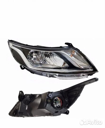 Правая передняя фара на Kia Rio 3 2011-2014
