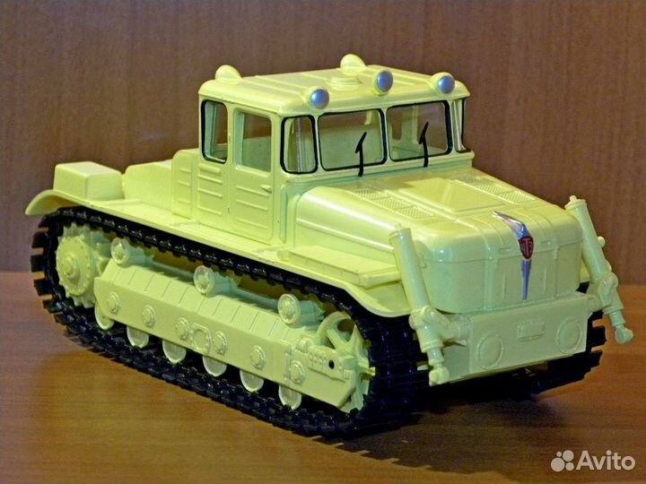 Журнальные серии машин и тракторов (разное #А001)