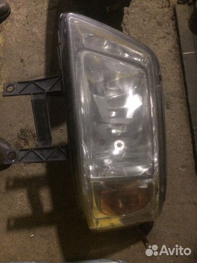 Фары VW Transpoter T5