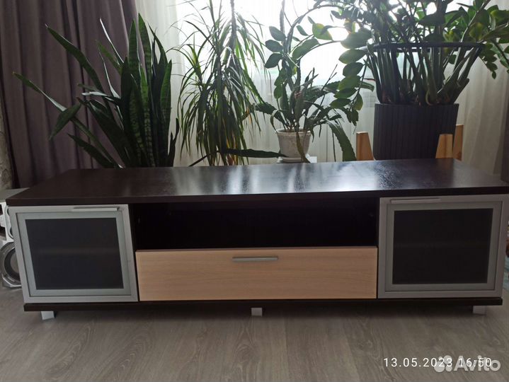 Тумба под телевизор