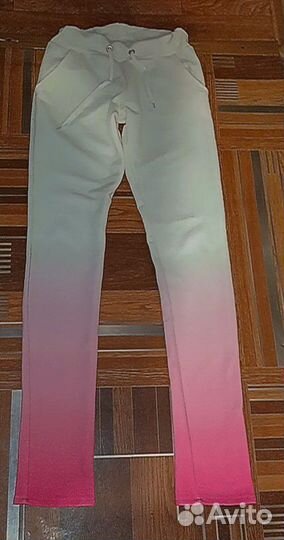 Спортивный костюм женский