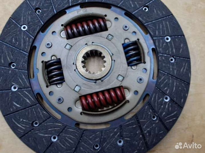 Сцепление Valeo на Mitsubishi Pajero