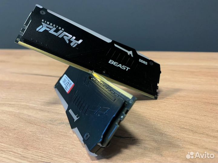 Новая Kingston Fury Beast 16GB DDR5