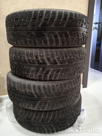 Kumho I'Zen KW22 205/55 R16