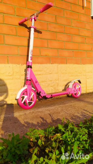 Самокат для красотки KMS SK-070