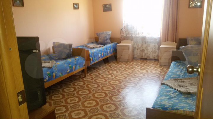 Комната 15 м² в 5-к., 2/2 эт.