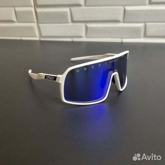 Oakley sutro очки (разные цвета)