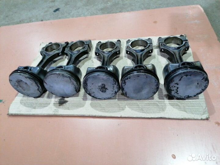 Поршень с шатуном Bmw 3.0 бензин M54 306S3 M52TU