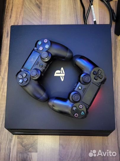 Sony PS4 pro 1tb отс 1 джойстик