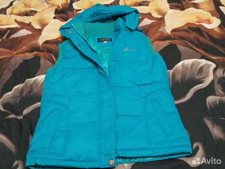 Безрукавка женская