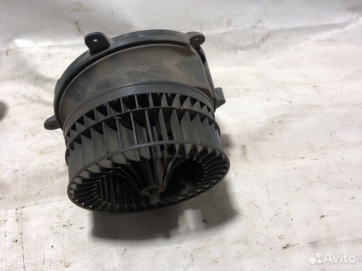 Моторчик печки mercedes w210