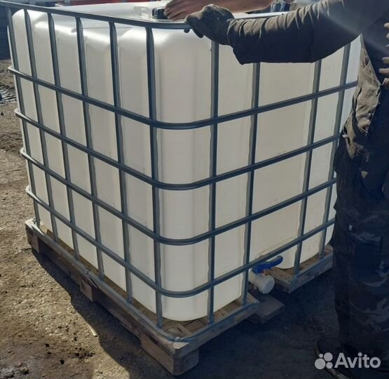 Аренда нового кубовика с водой