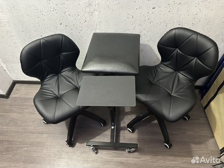 Тату холдер новый и 2 стула мастера экокожа