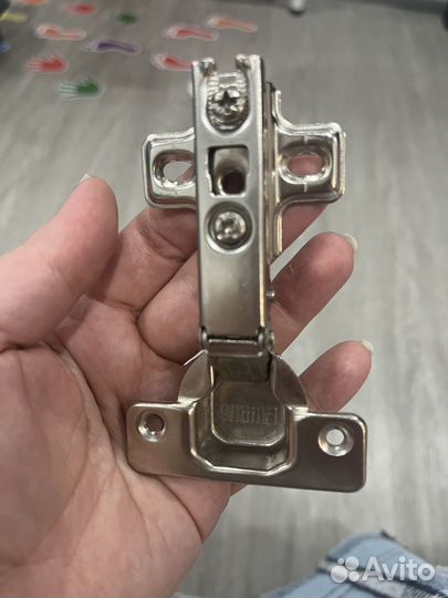 Петли мебельные 17 штук