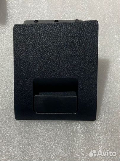 Бардачок торпеды левый Toyota Camry V70/V75