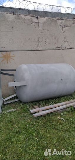 Цистерны емкости бочки
