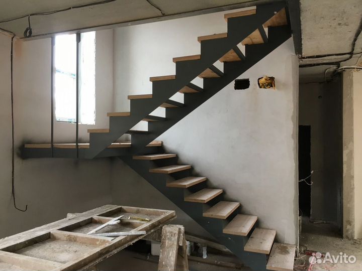 Лестница на второй этаж. От производителя