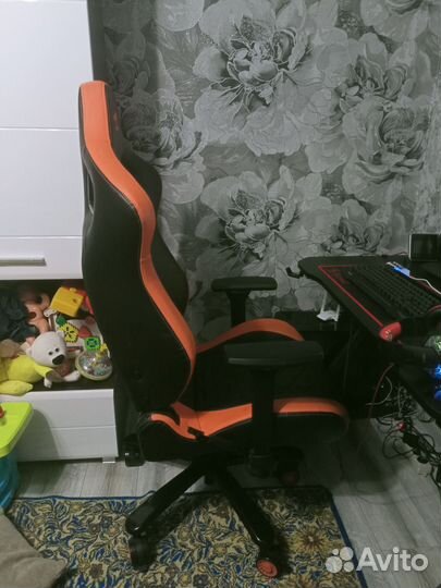 Игровое кресло бу