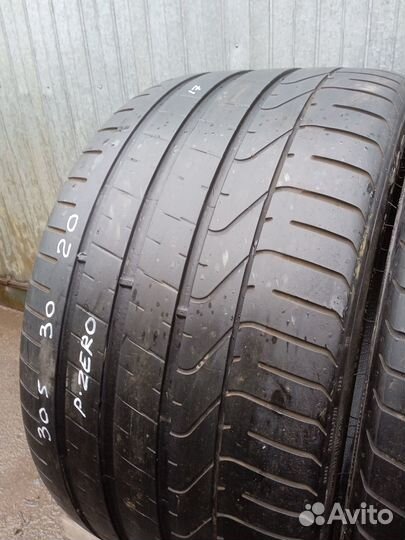 Pirelli P Zero 305/30 R20