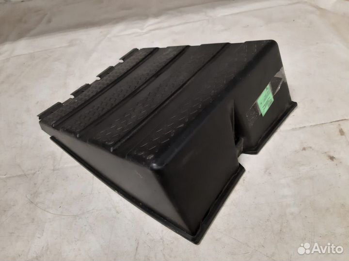 Крышка ящика акб MAN F2000 shacman