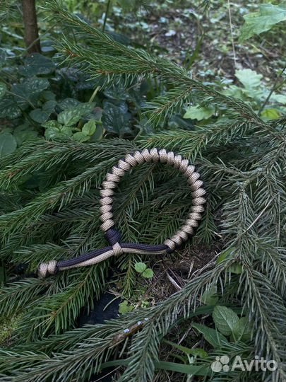 Браслет из паракорда