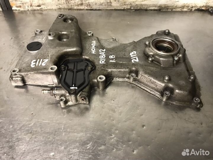 Передняя крышка двс R18A R20A Honda Civic Accord