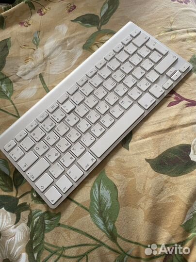 Клавиатура Apple