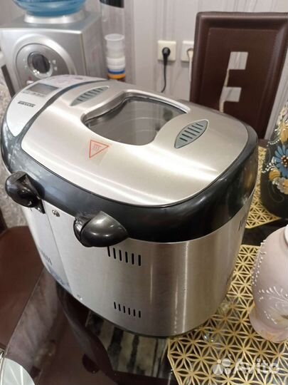 Продам хлебопеч на запчасти